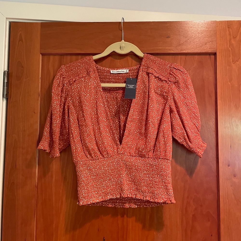 NWT: Abercrombie blouse